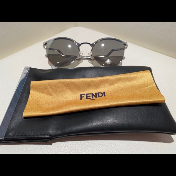 Fendi FF0040/S Iridia Silver Cat Eye Sunglasses main image 6